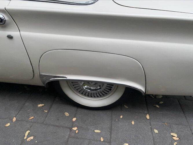 1957 Ford Thunderbird