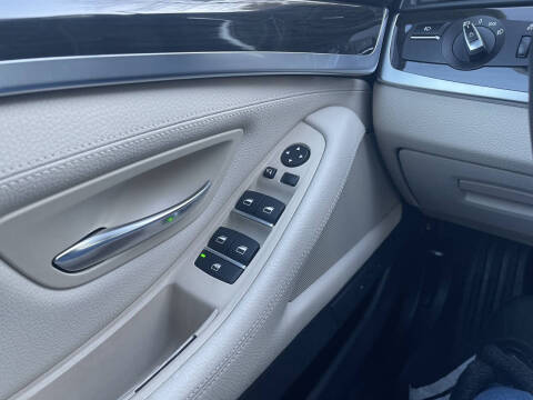 2012 BMW 5 Series 528i xDrive