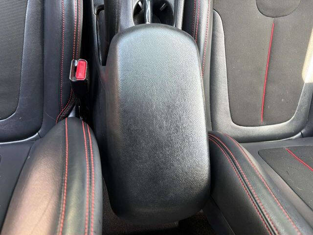 2019 Hyundai Veloster 2.0L Premium