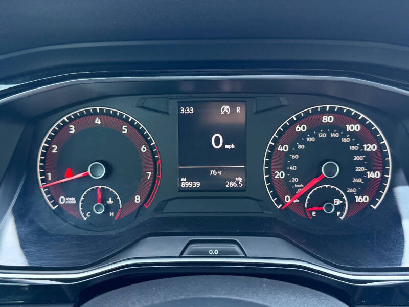 2019 Volkswagen Jetta R-Line