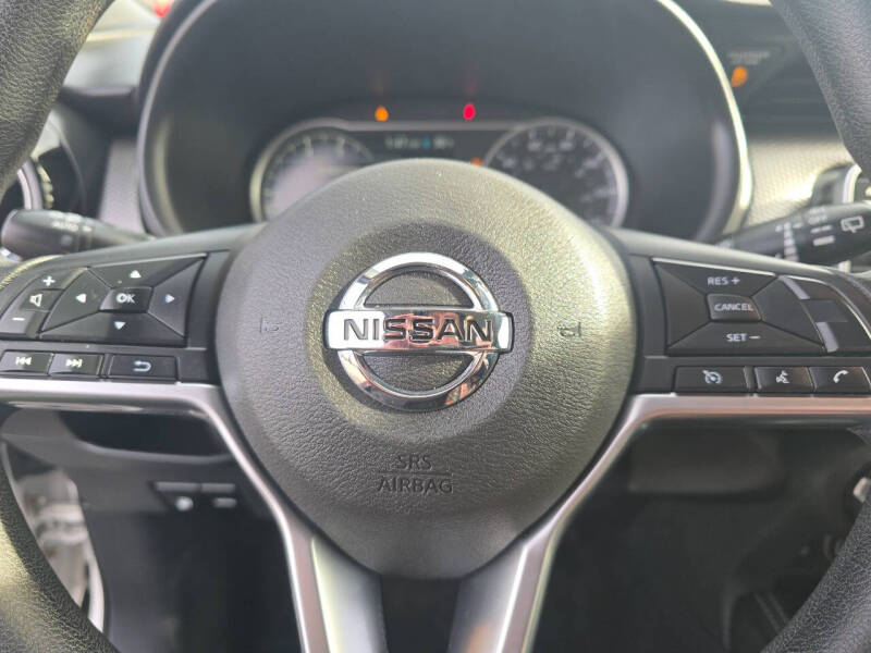 2020 Nissan Kicks SV