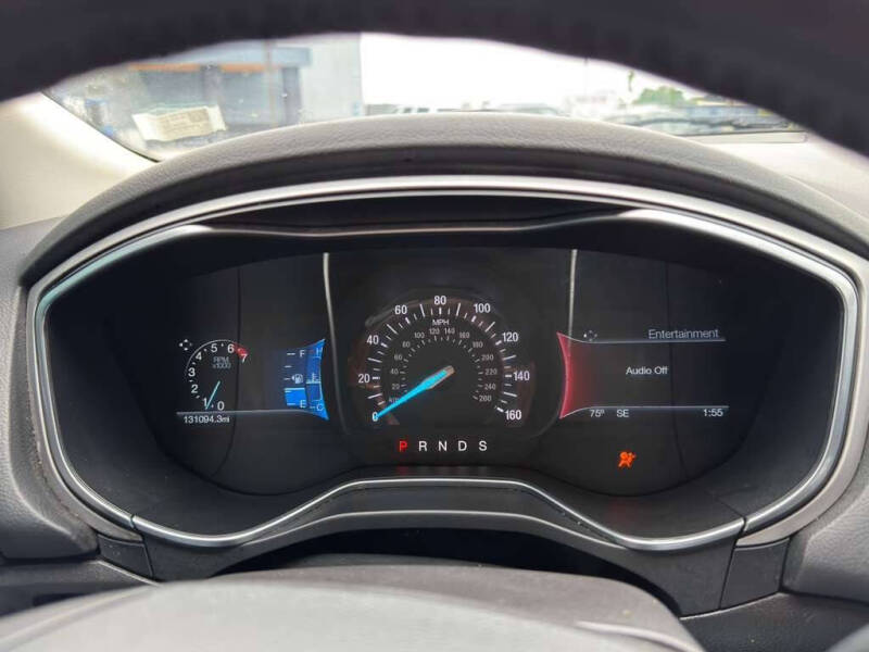 2015 Ford Fusion SE