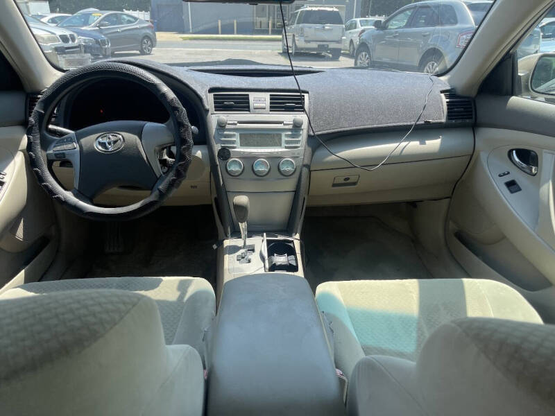 2009 Toyota Camry LE