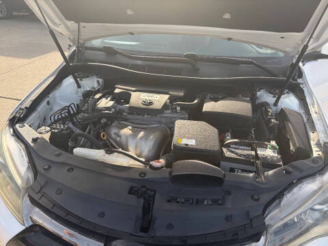 2016 Toyota Camry SE