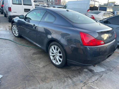 2011 Infiniti G37 Coupe x