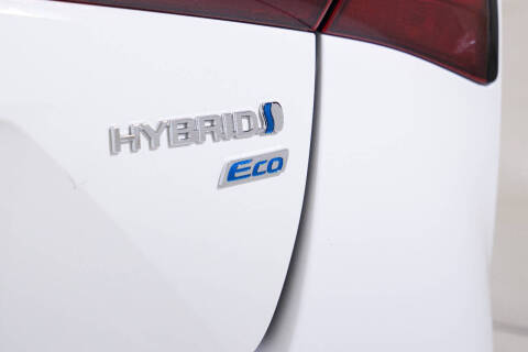 2019 Toyota Prius L Eco