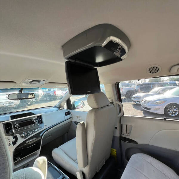 2013 Toyota Sienna