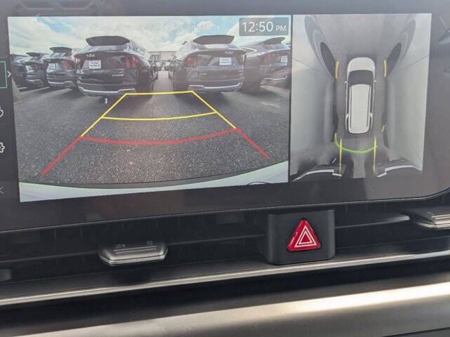 2025 Kia Carnival SX