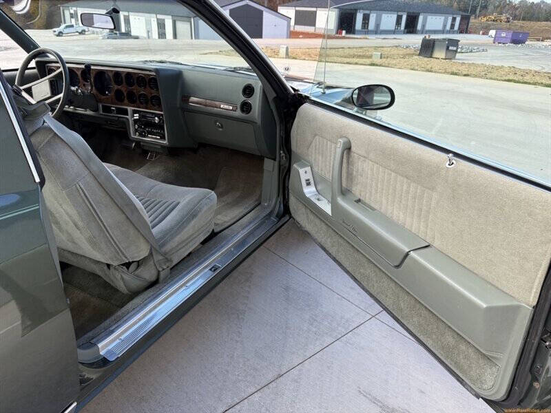 1985 Pontiac Grand Prix LE
