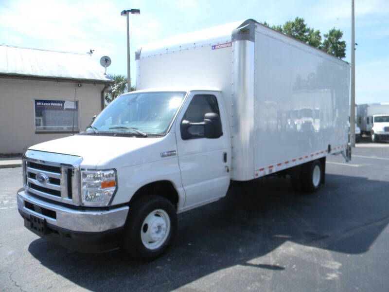 2024 Ford E-350