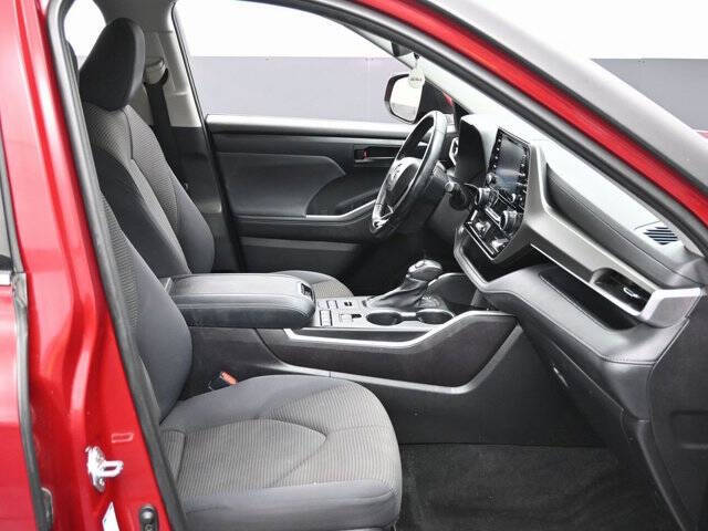 2021 Toyota Highlander LE