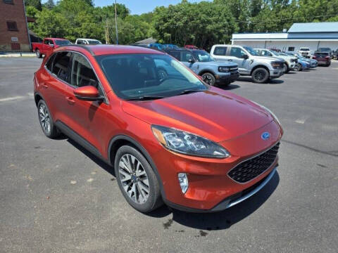 2020 Ford Escape Hybrid Titanium