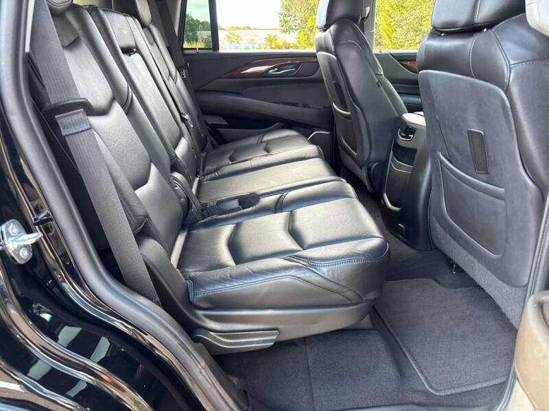 2020 Cadillac Escalade Luxury