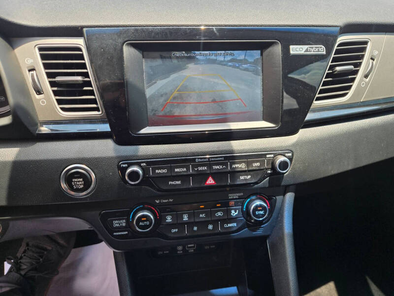 2017 Kia Niro EX