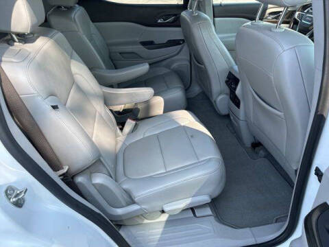 2022 GMC Acadia SLT