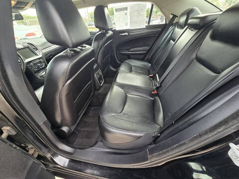 2016 Chrysler 300