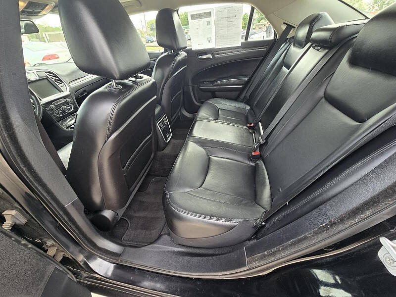 2016 Chrysler 300