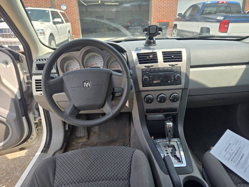 2008 Dodge Avenger SE