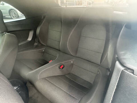 2016 Ford Mustang V6