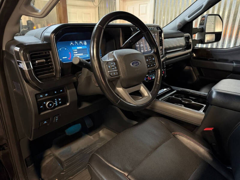 2023 Ford F-350 Super Duty Lariat