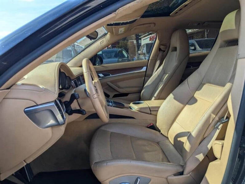 2011 Porsche Panamera 4