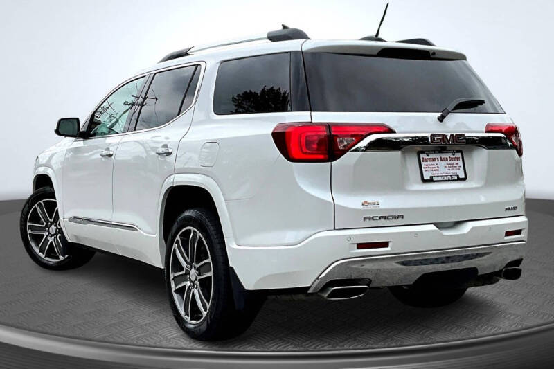 2017 GMC Acadia Denali