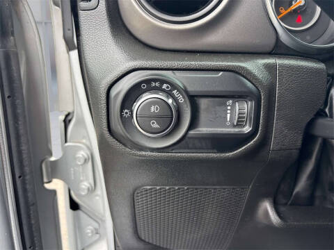 2023 Jeep Gladiator Sport