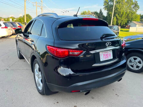 2011 Infiniti FX35
