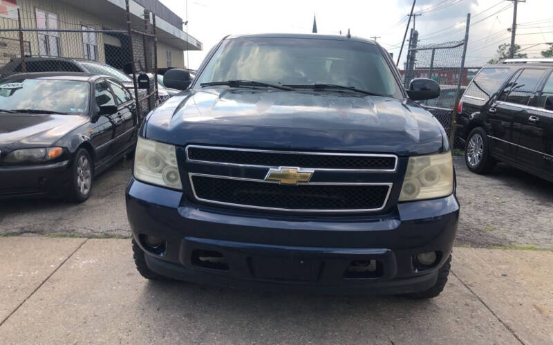 2007 Chevrolet Avalanche for sale at Six Brothers Mega Lot in Youngstown OH