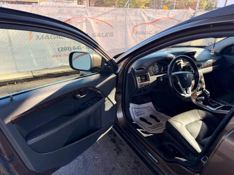 2015 Volvo XC70 T6 Platinum