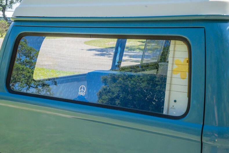 1973 Volkswagen Bus