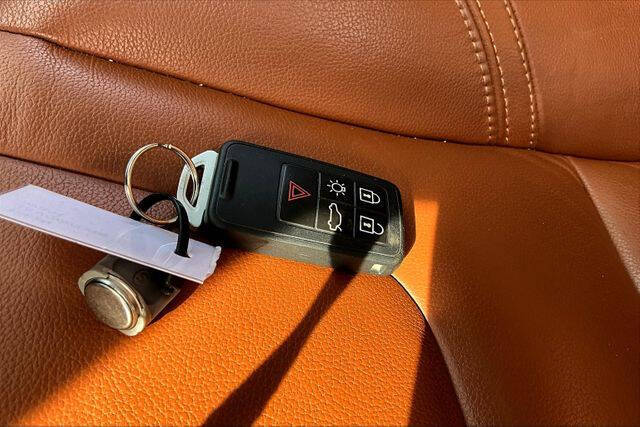 2015 Volvo V60 Cross Country T5