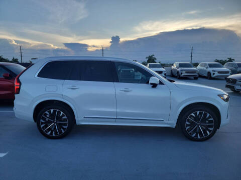 2026 Volvo XC90 T8 Core