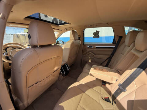 2012 Porsche Cayenne Tiptronic