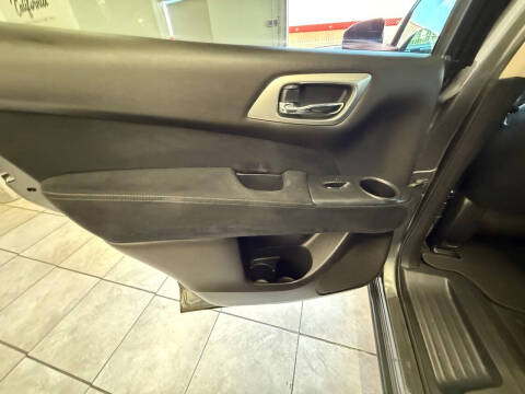 2016 Nissan Pathfinder S