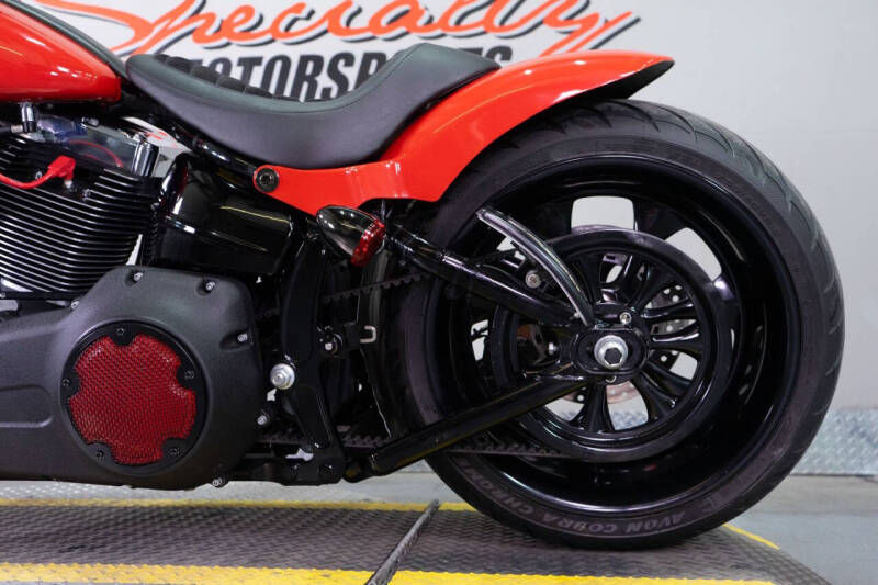 2015 Harley-Davidson Breakout