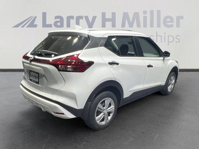 2025 Nissan Kicks Play S