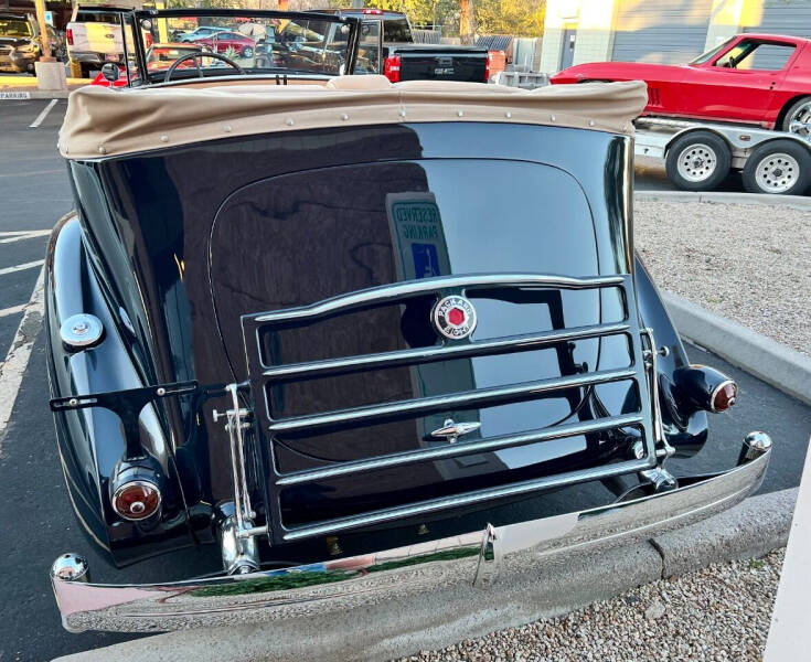 1935 Packard Eight