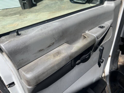 2003 Ford E-Series E-250