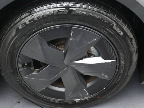 2023 Toyota Prius LE