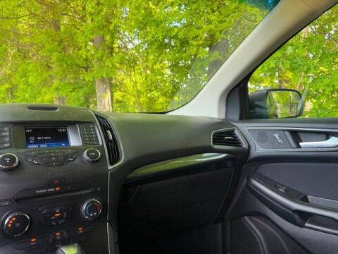 2016 Ford Edge SE