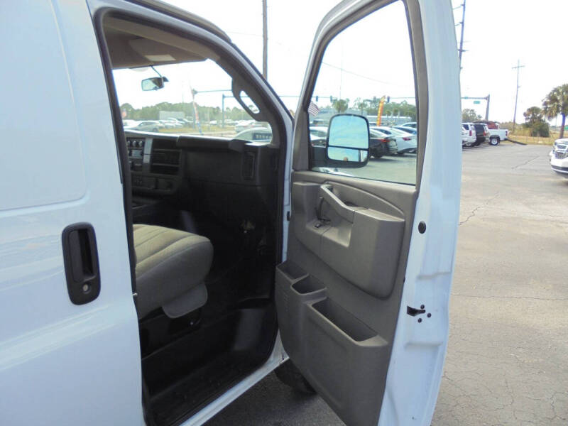 2022 Chevrolet Express 2500