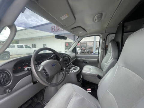 2005 Ford E-Series E-350 SD