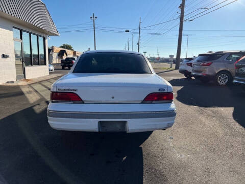 1992 Ford Crown Victoria LX