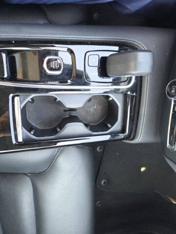 2023 Volvo S60 Recharge T8 Plus Dark Theme