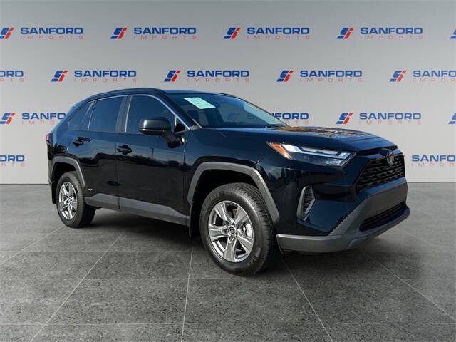 2024 Toyota RAV4 Hybrid LE