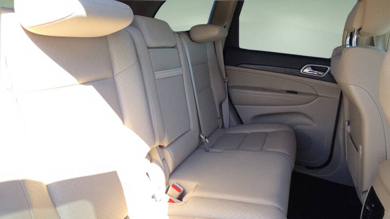 2020 Jeep Grand Cherokee Laredo E