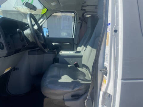 2010 Ford E-Series E-250