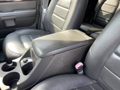 2003 Ford Explorer Limited