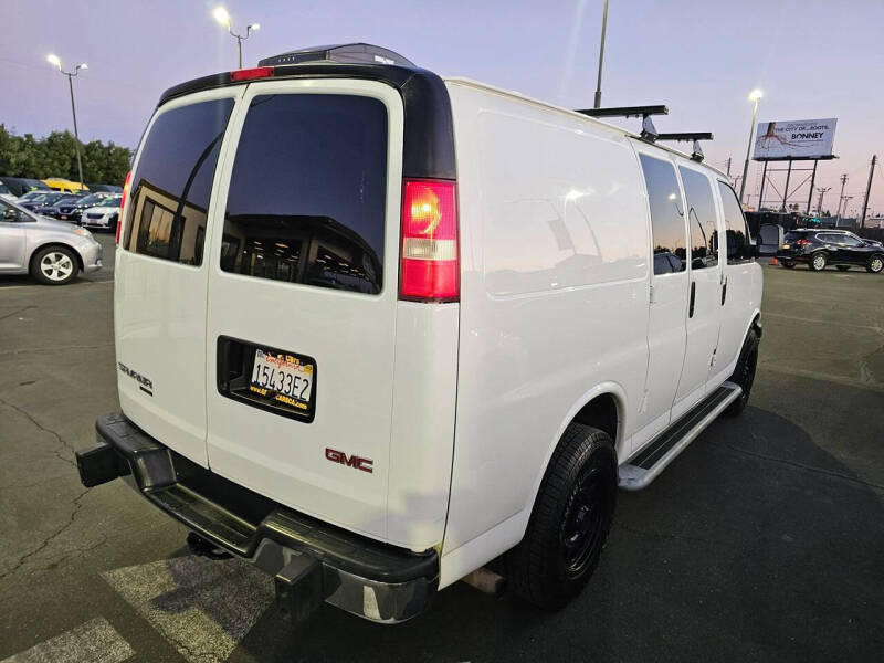 2015 GMC Savana 2500